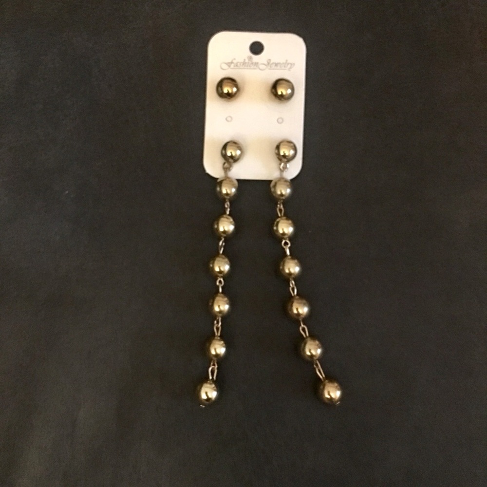 Gold pearl ball earring set